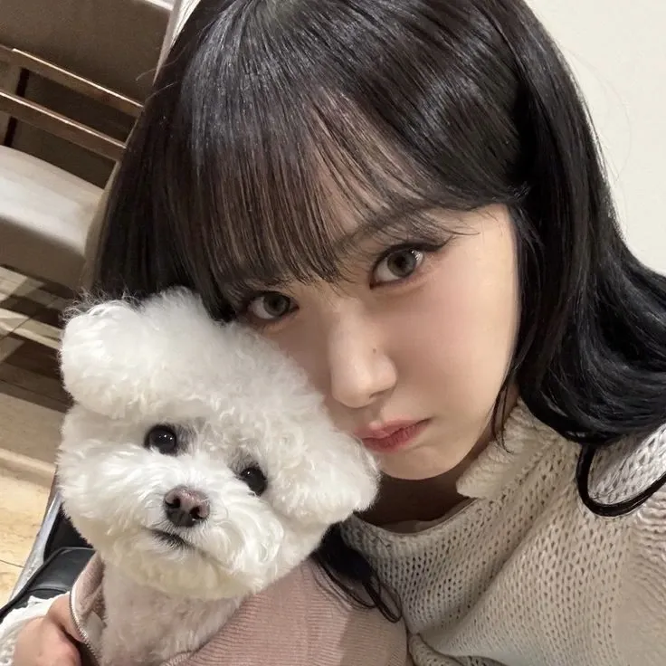 Recent activity shot of SinB (GFRIEND, VIVIZ)