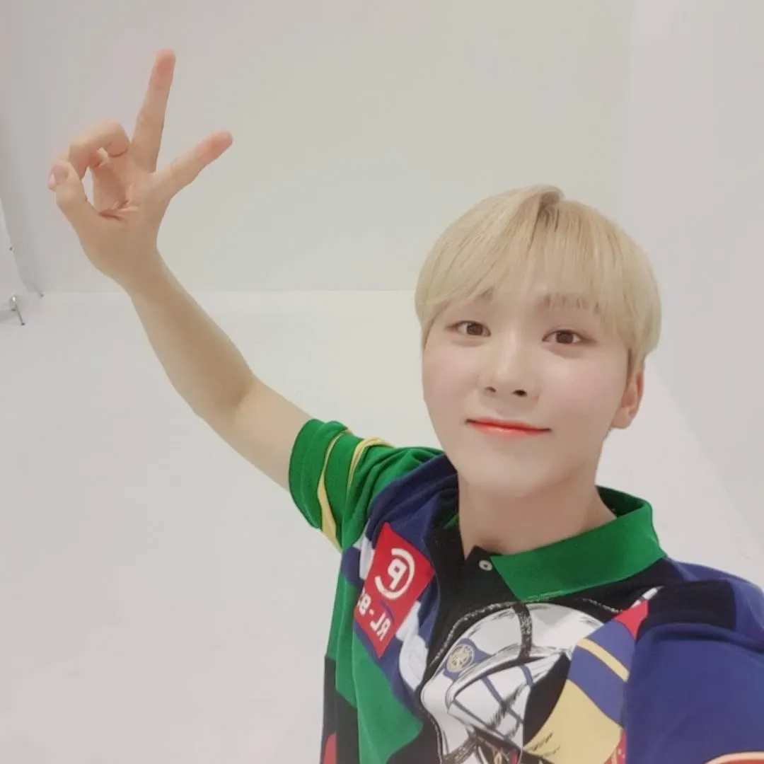 A moment captured by Seungkwan (SEVENTEEN)'s fan