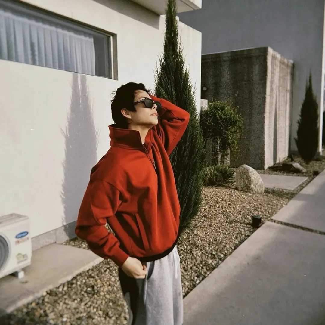 A moment captured by MJ (ASTRO)'s fan