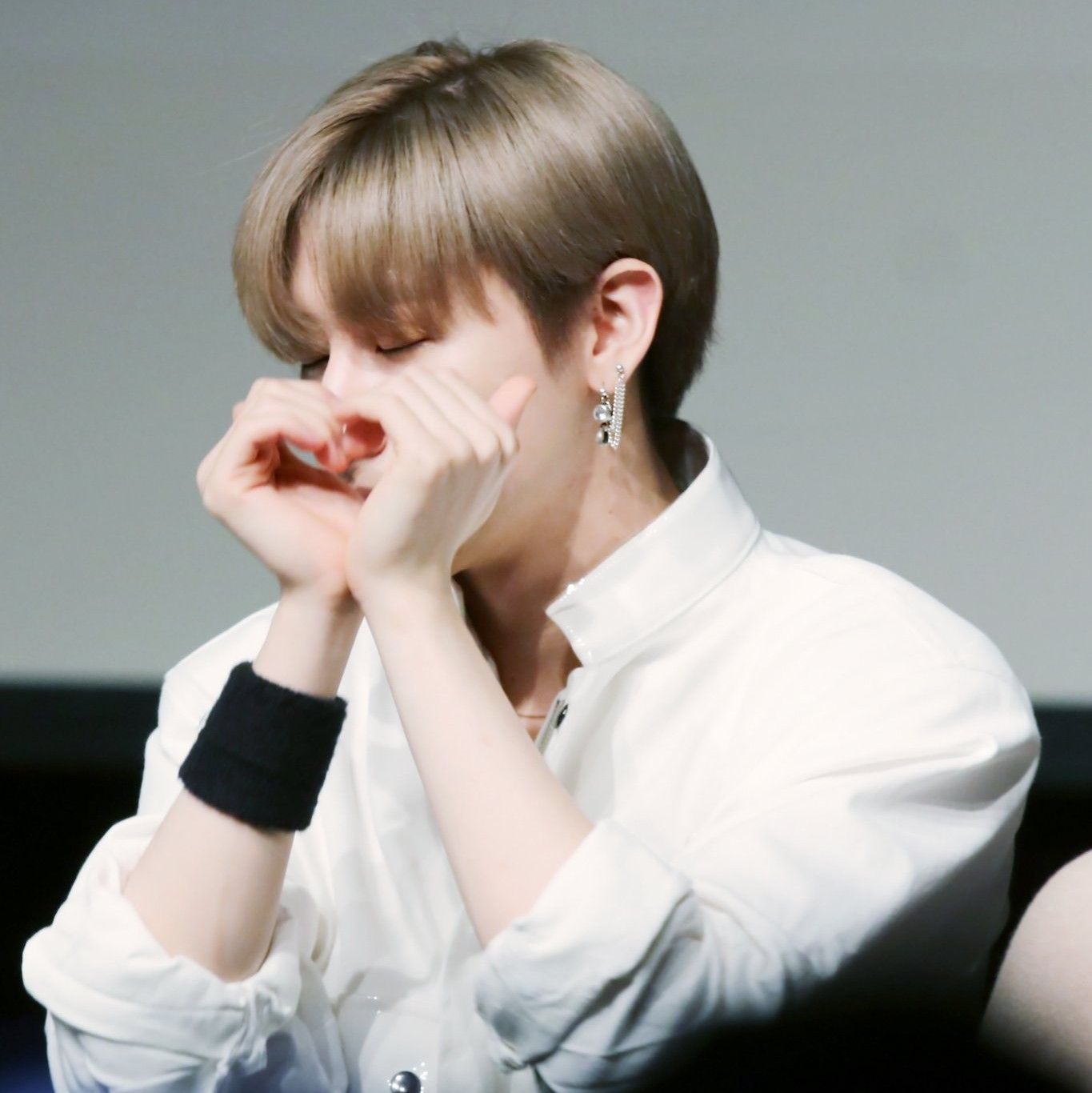 A moment captured by MONSTA X's fan