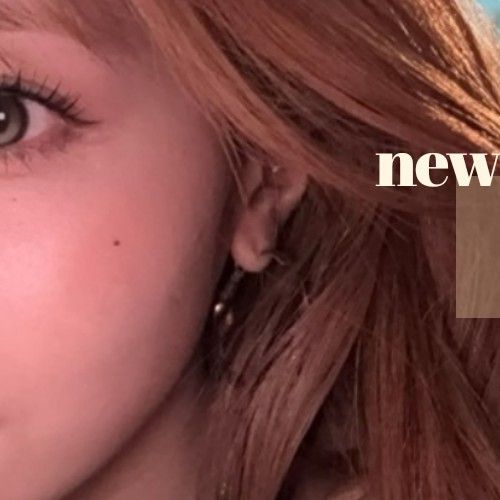 Latest photo of Mayuka (NiziU)