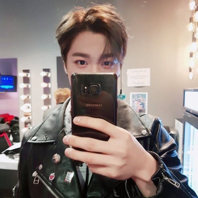 아스트로의 최신 사진