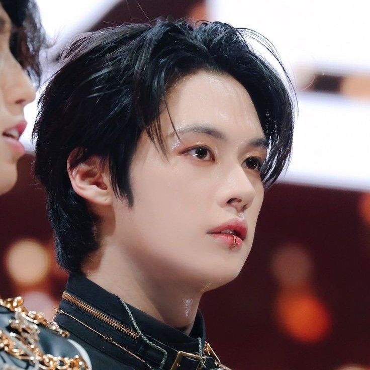 Recent activity shot of Lee Know (Stray Kids)