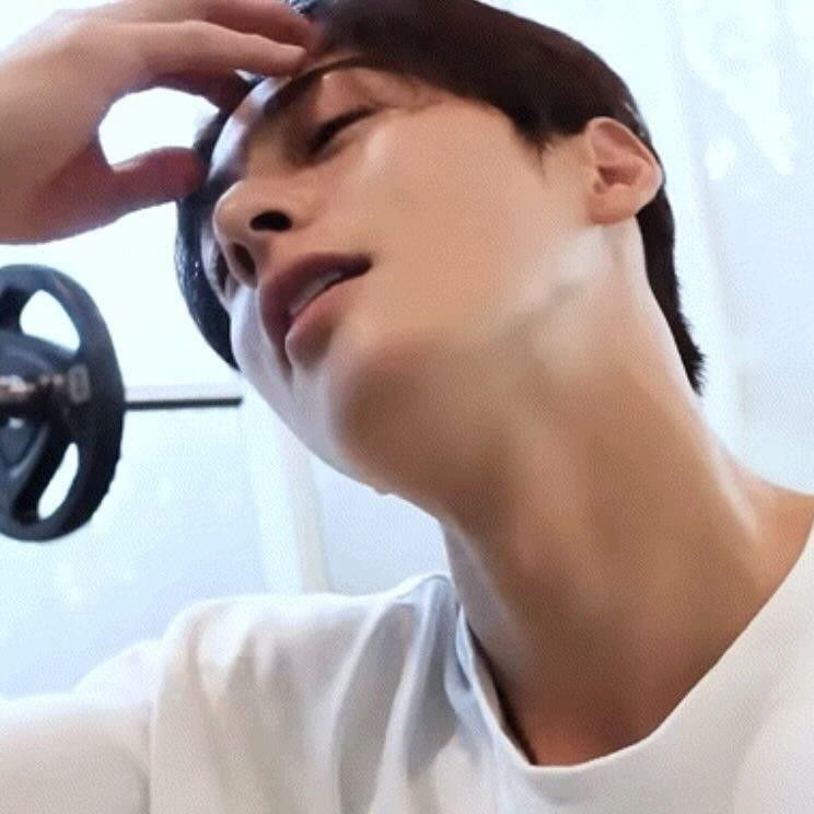 Latest photo of Eunwoo (ASTRO)