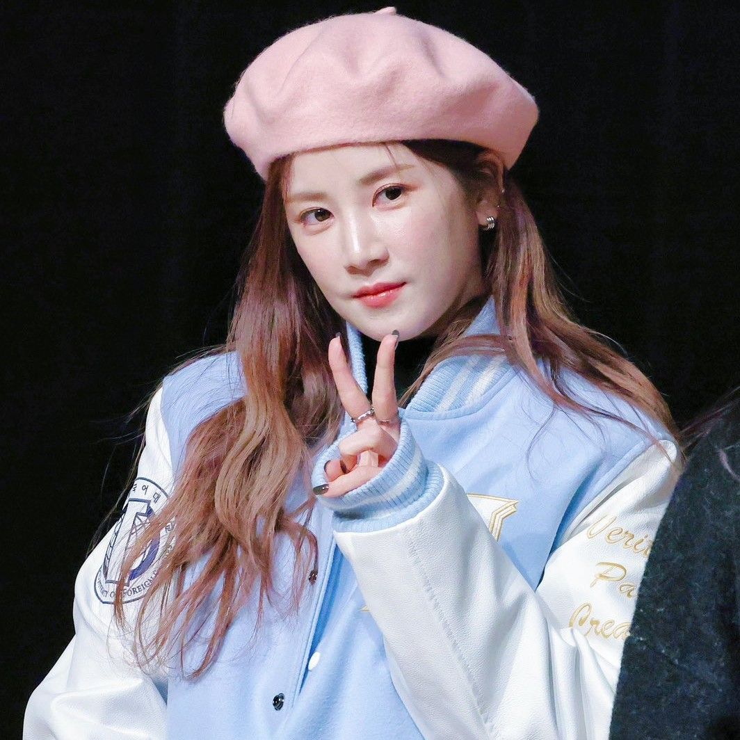 朴初珑 (Apink)的最新照片