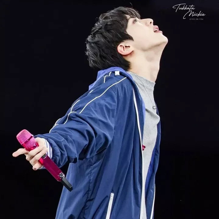 A moment captured by Jin (BTS)'s fan