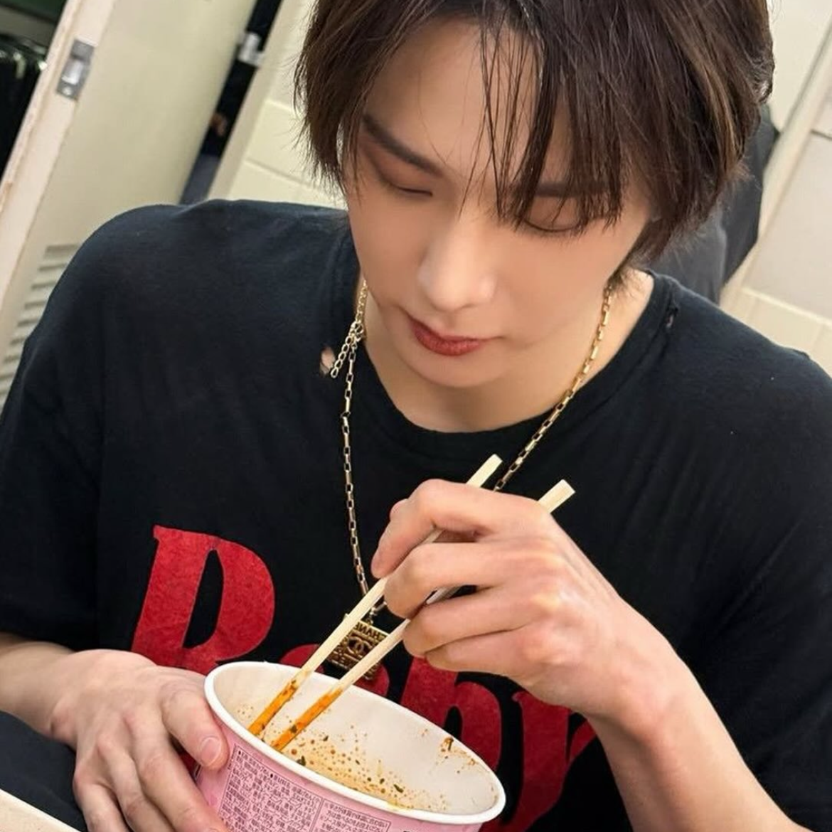 Behind-the-scenes cut of BOYNEXTDOOR