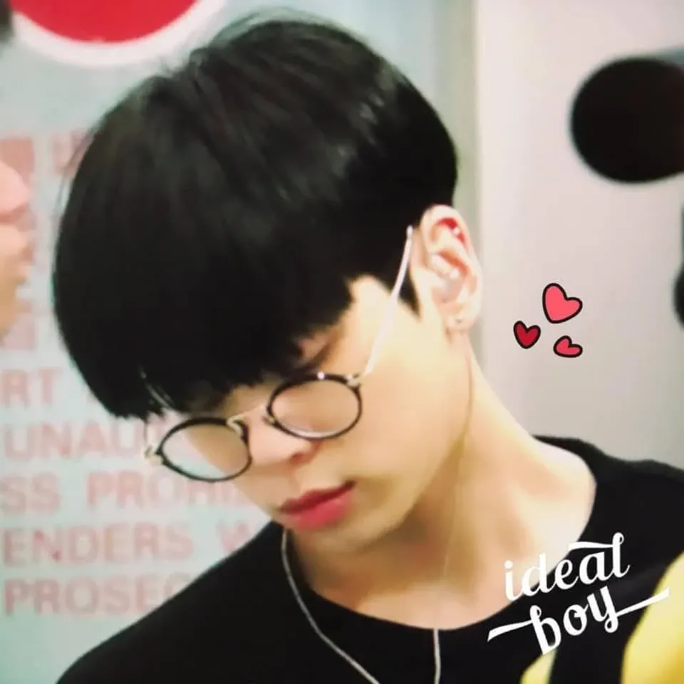 Latest photo of Jonghyun (SHINee)