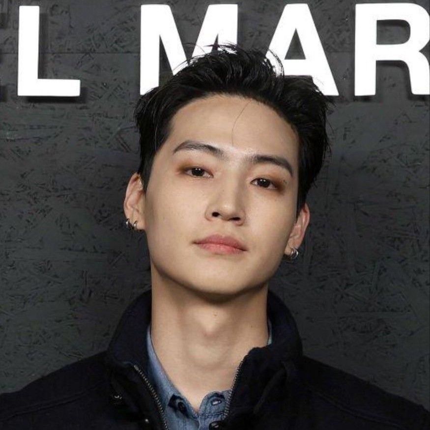 Latest photo of JAY B (GOT7)