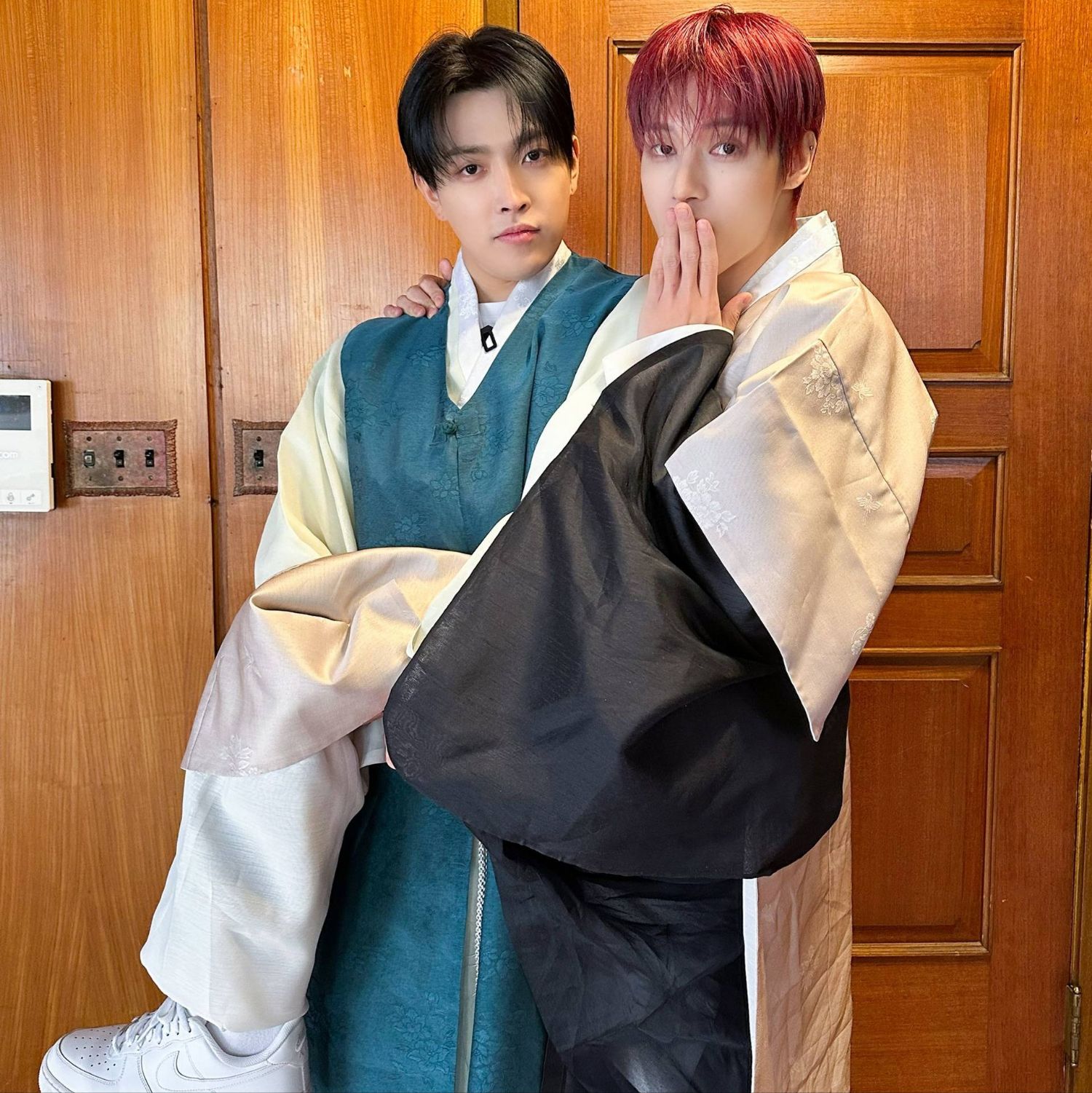 에이티즈 최근 활동샷