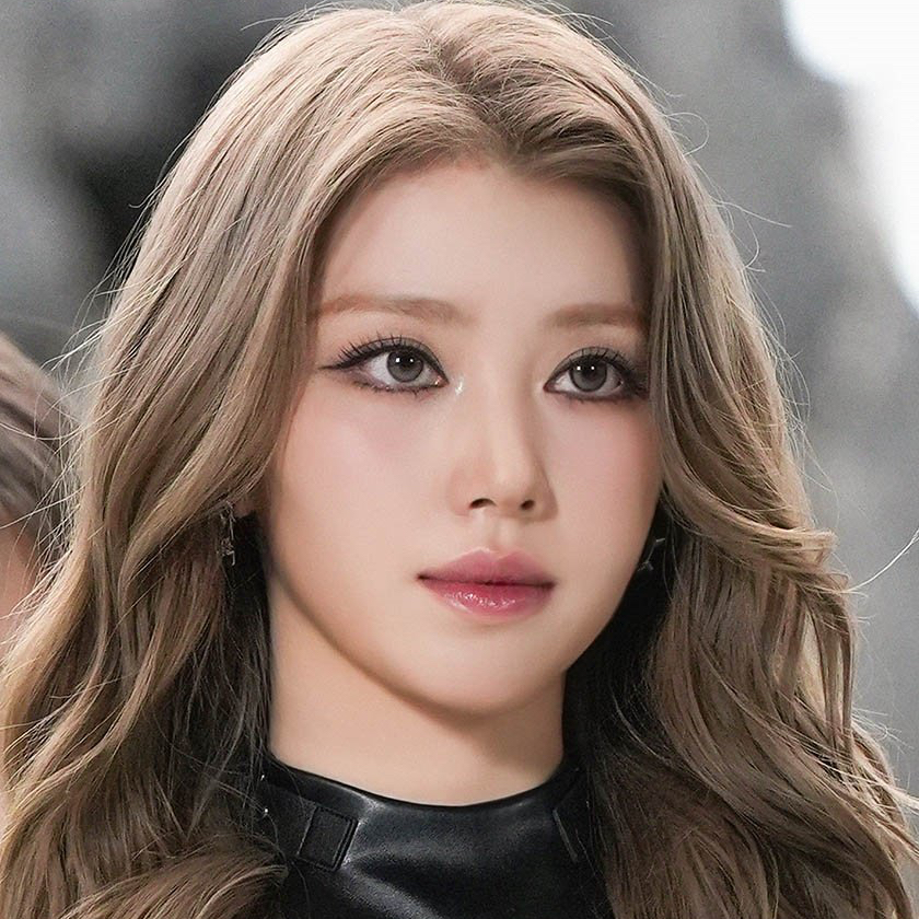 小婷 (Kep1er)粉丝拍下的瞬间