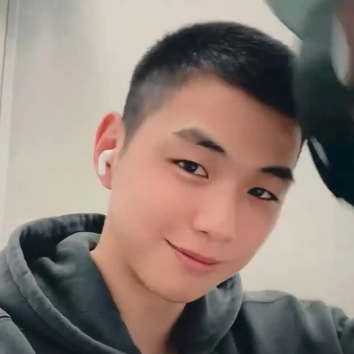 姜丹尼爾的最新照片