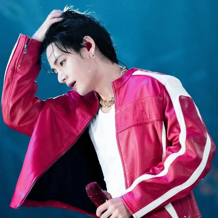 뷔 (방탄소년단)의 비하인드 컷