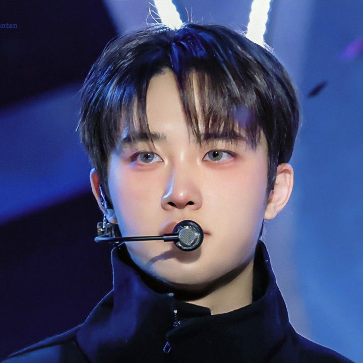 디오 (EXO)의 최신 사진