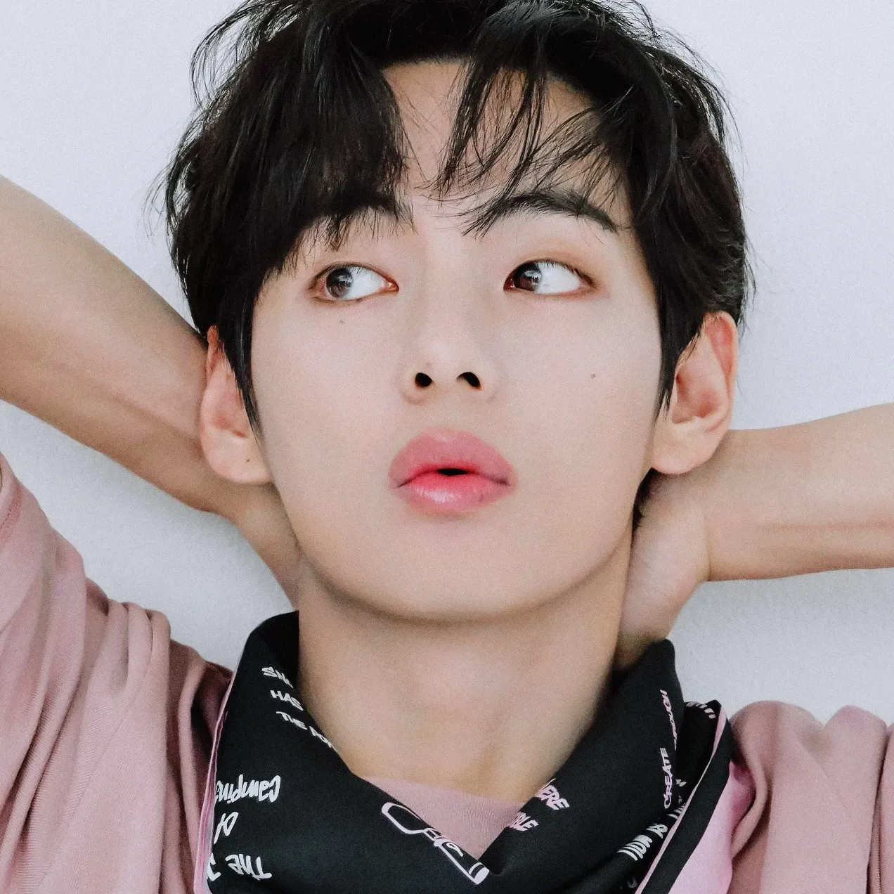 V (BTS)の最新写真
