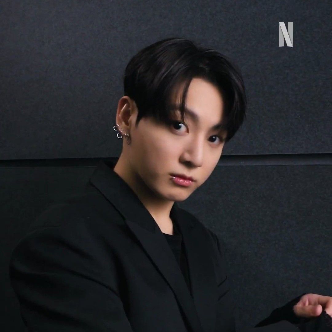 Foto aktivitas terbaru Jungkook (BTS)