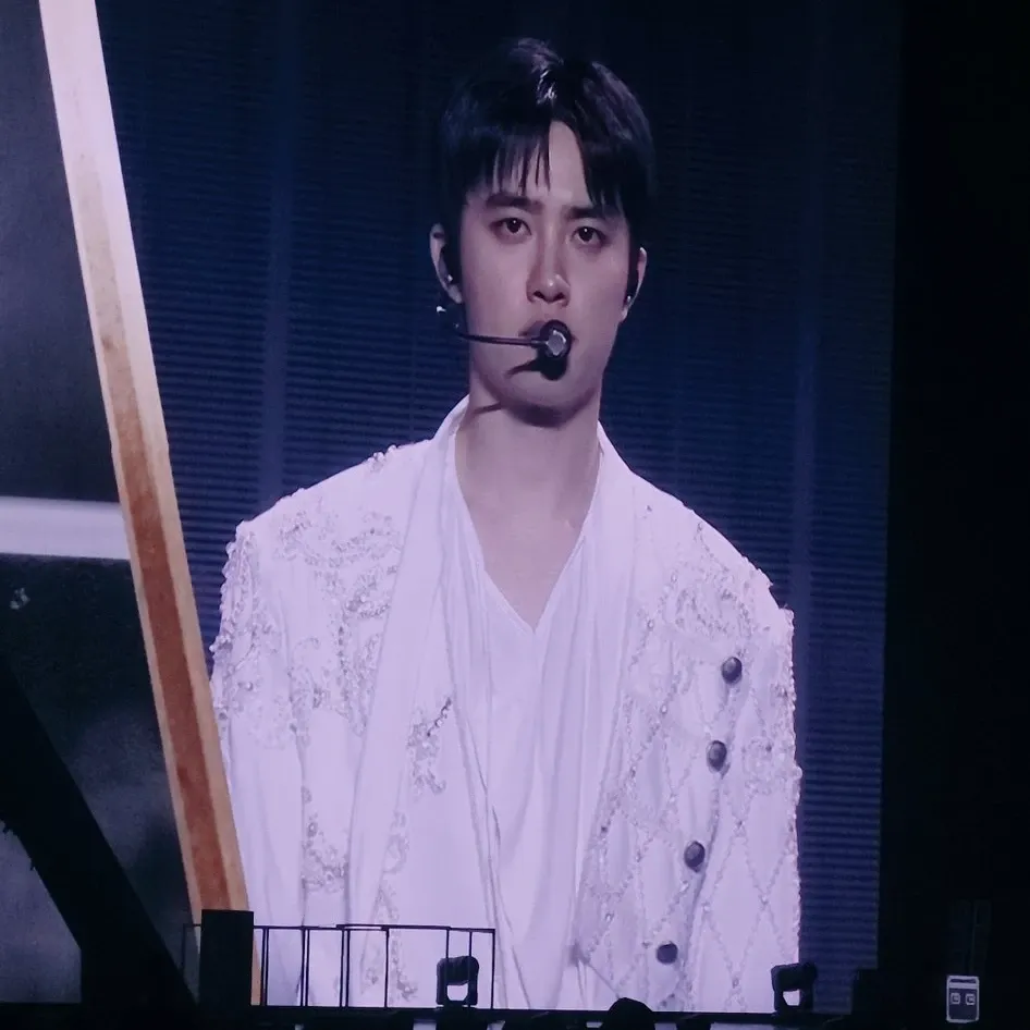 Foto aktivitas terbaru D.O. (EXO)