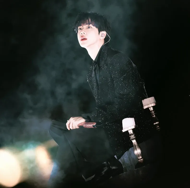 진 (방탄소년단)의 비하인드 컷