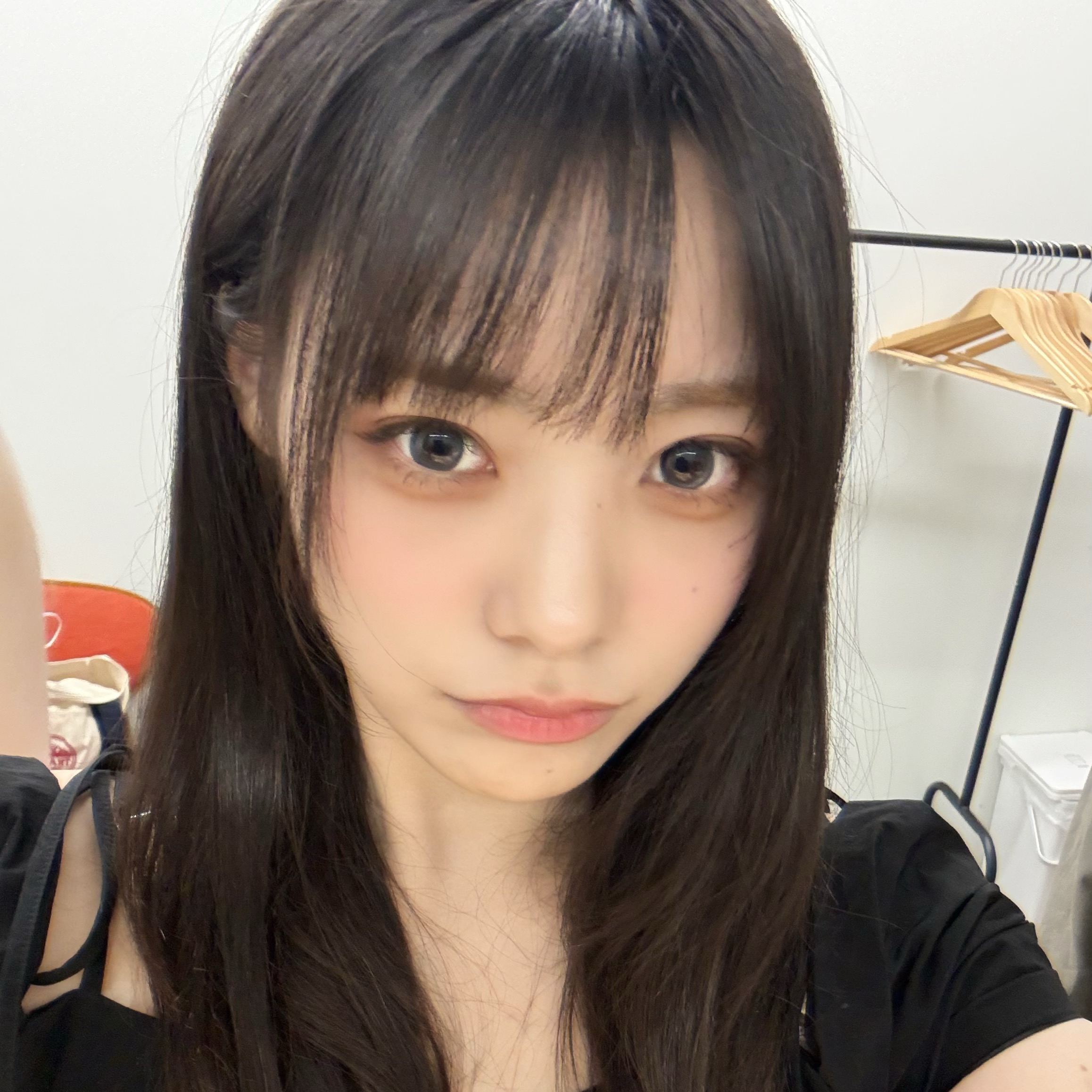 Recent activity shot of Siyeon (QWER)