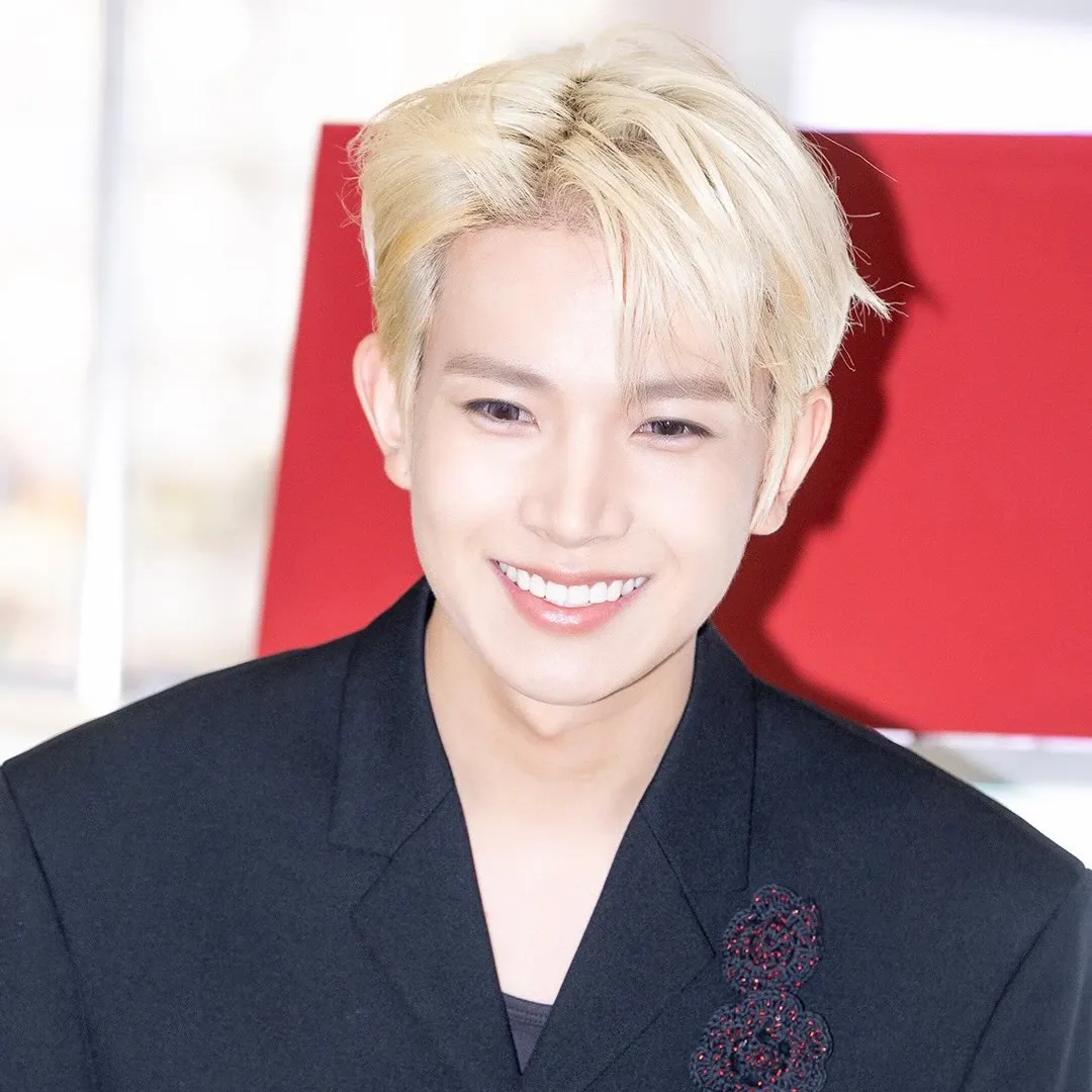 에반 최근 활동샷