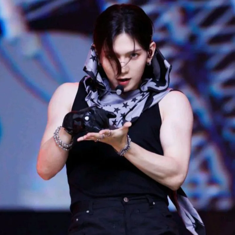 Behind-the-scenes cut of Yeosang (ATEEZ)