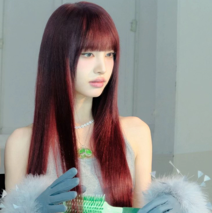 Recent activity shot of LIZ (IVE)