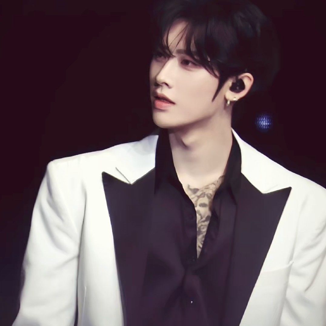 Behind-the-scenes cut of Ricky (ZEROBASEONE)