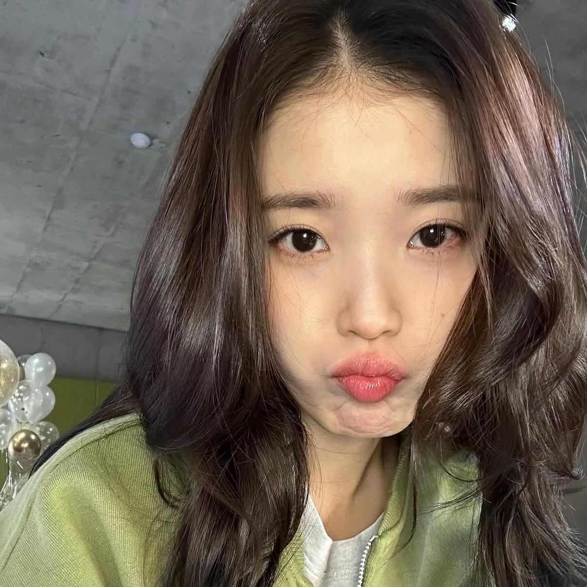 Potret di balik layar IU