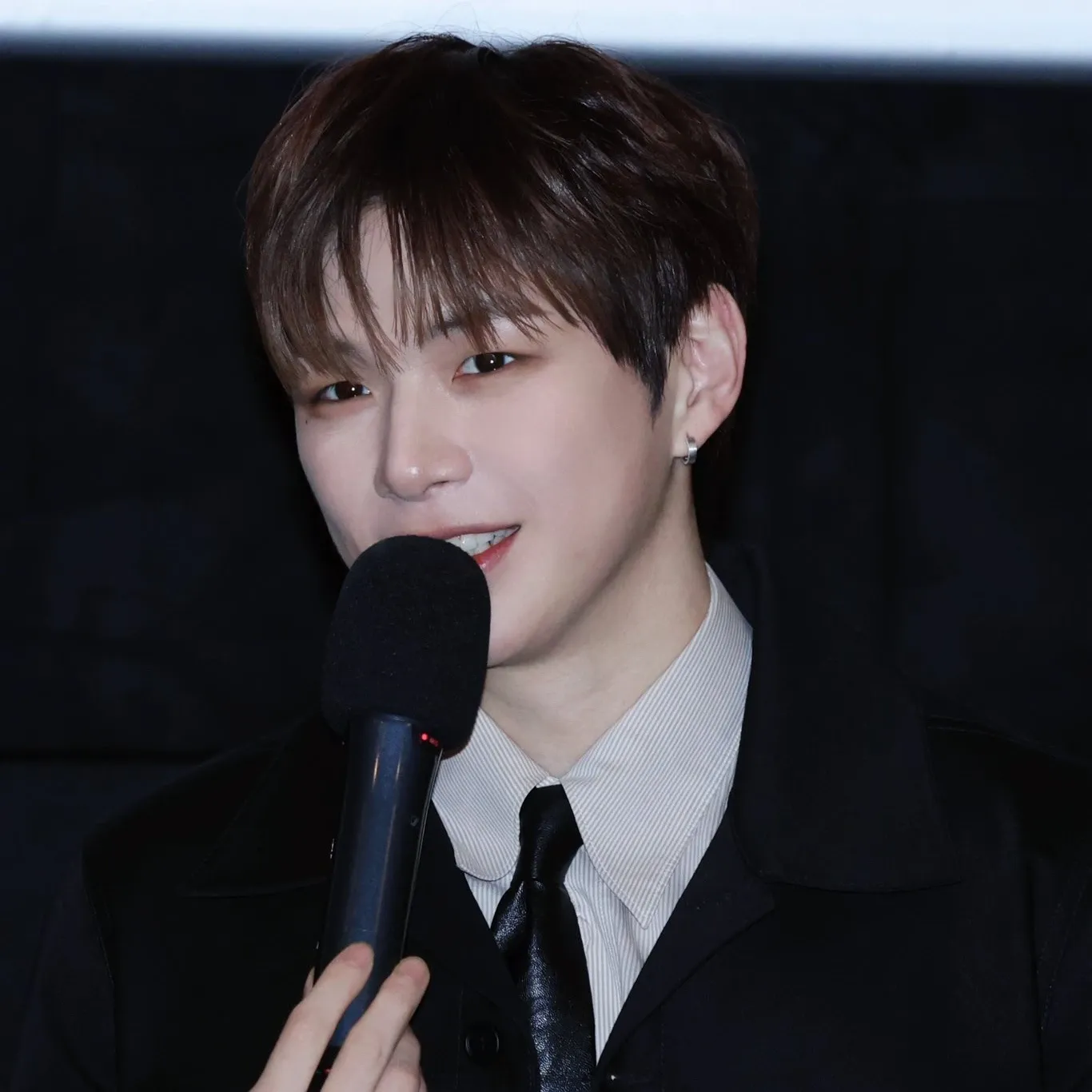 강다니엘 최근 활동샷