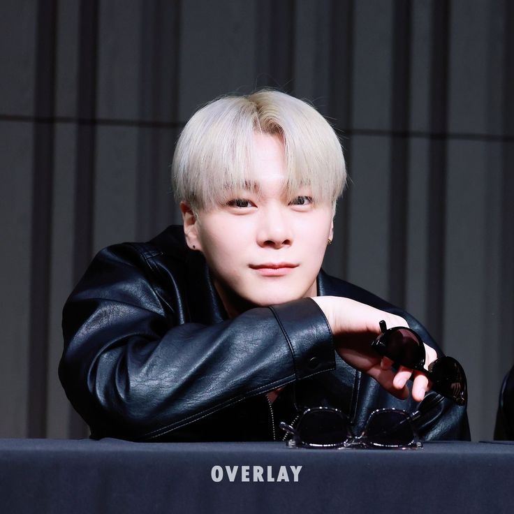 Behind-the-scenes cut of Moonbin (ASTRO)