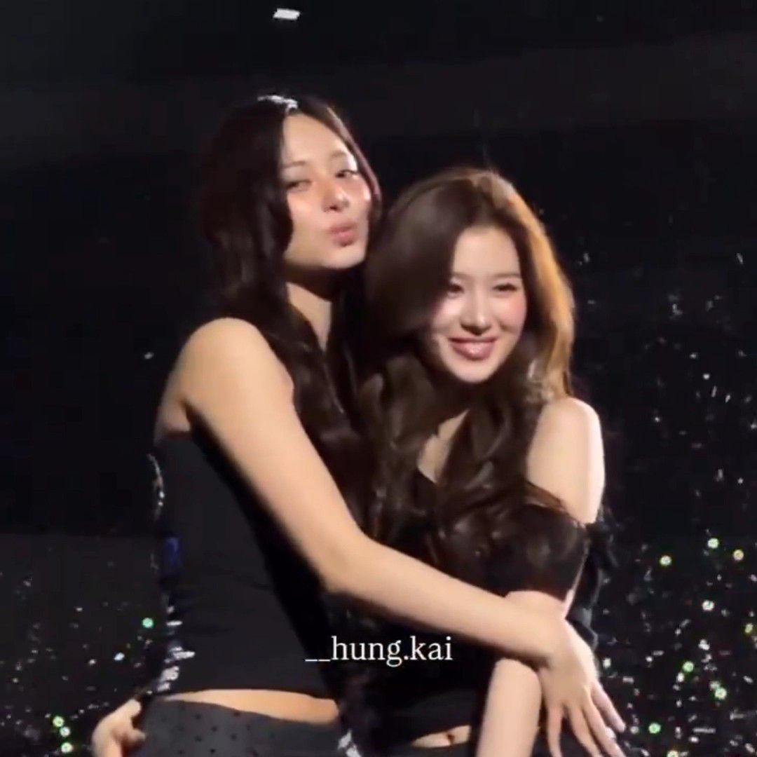 Potret di balik layar Tzuyu (TWICE)