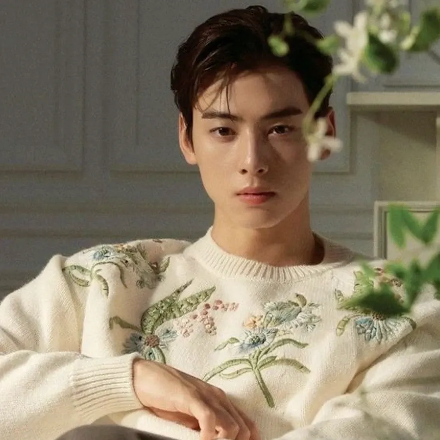 Recent activity shot of Eunwoo (ASTRO)