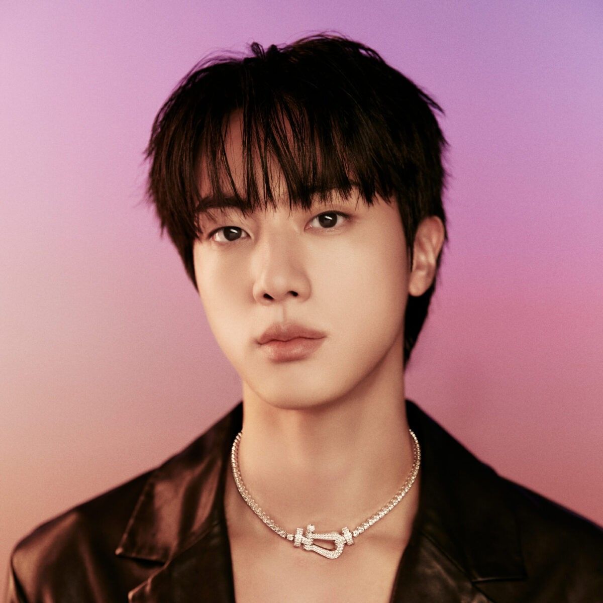 Foto aktivitas terbaru Jin (BTS)