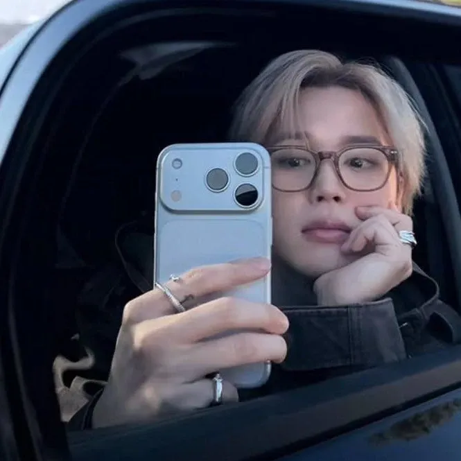 Momen yang diabadikan oleh penggemar Jimin (BTS)