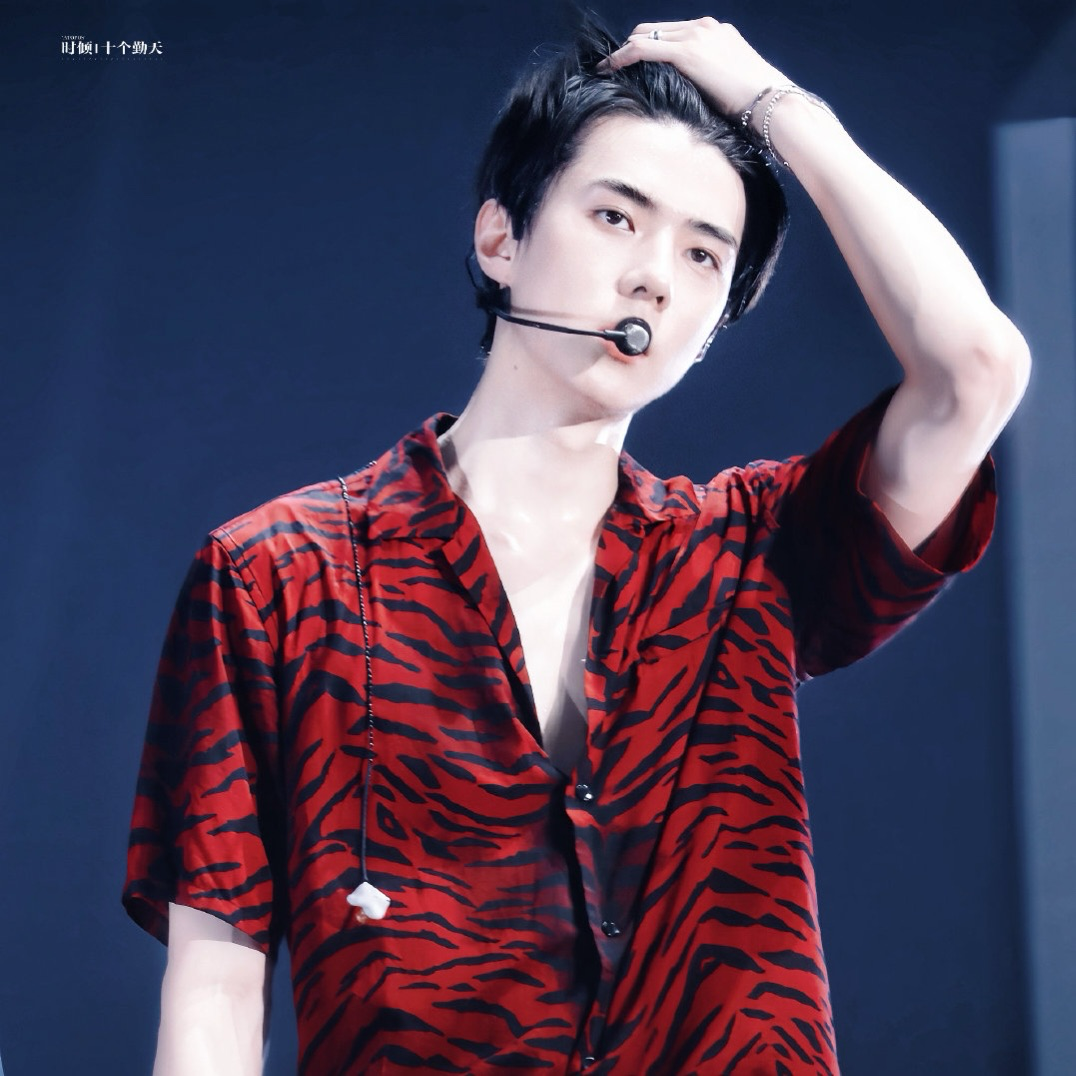Recent activity shot of Sehun (EXO)