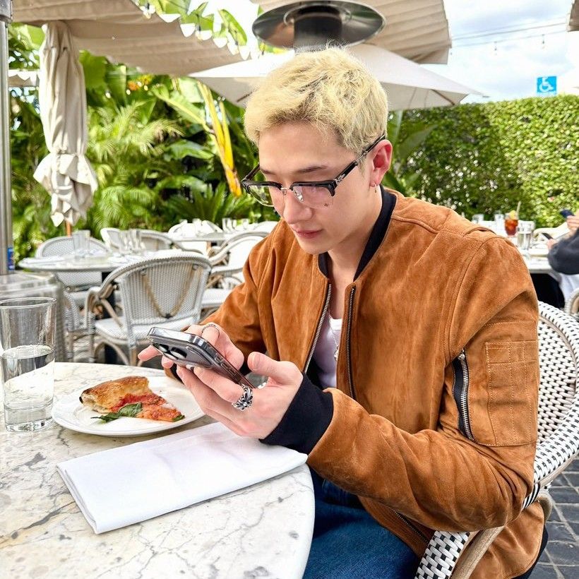 Behind-the-scenes cut of Stray Kids