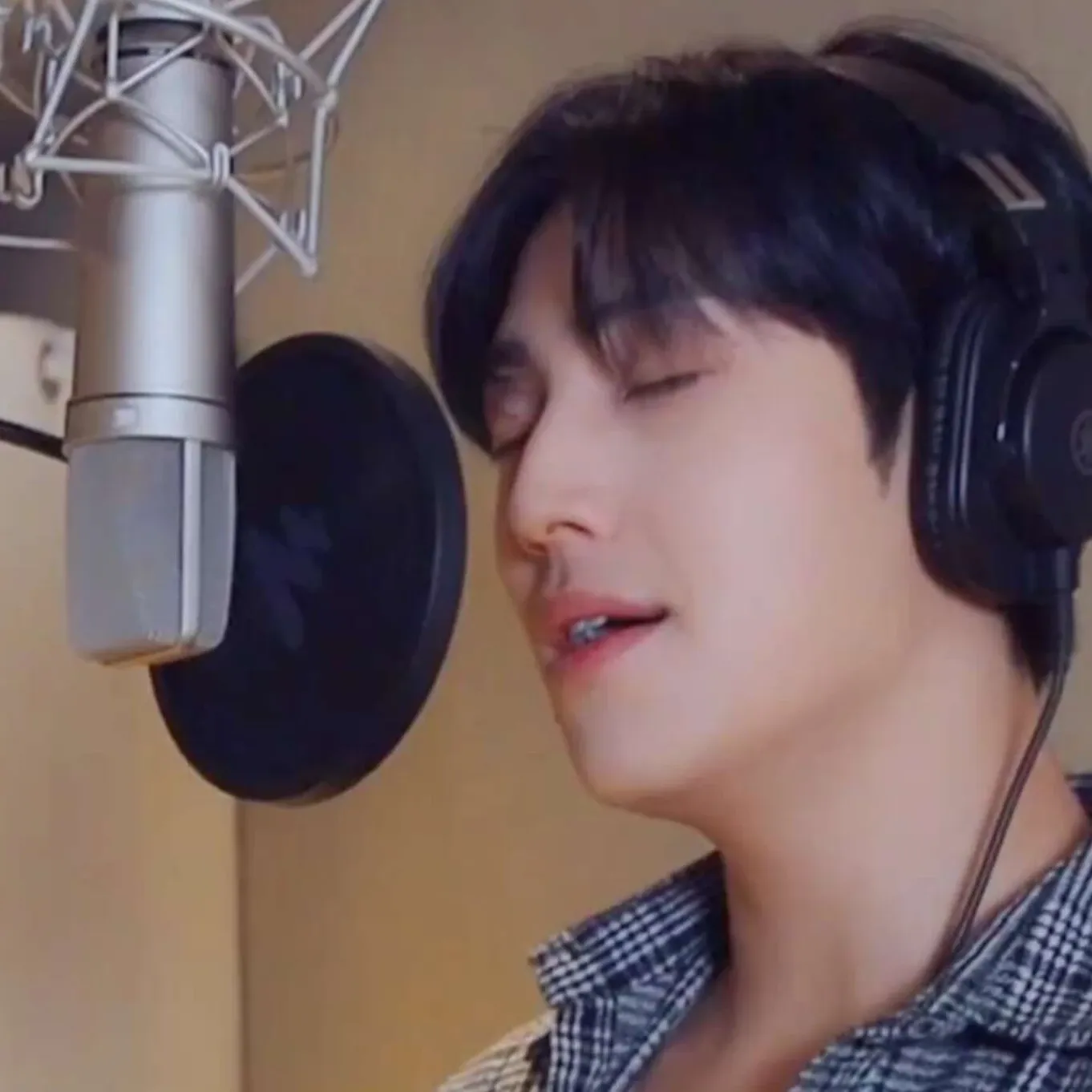 Today’s hot picks from the 이은상 (YOUNITE) community