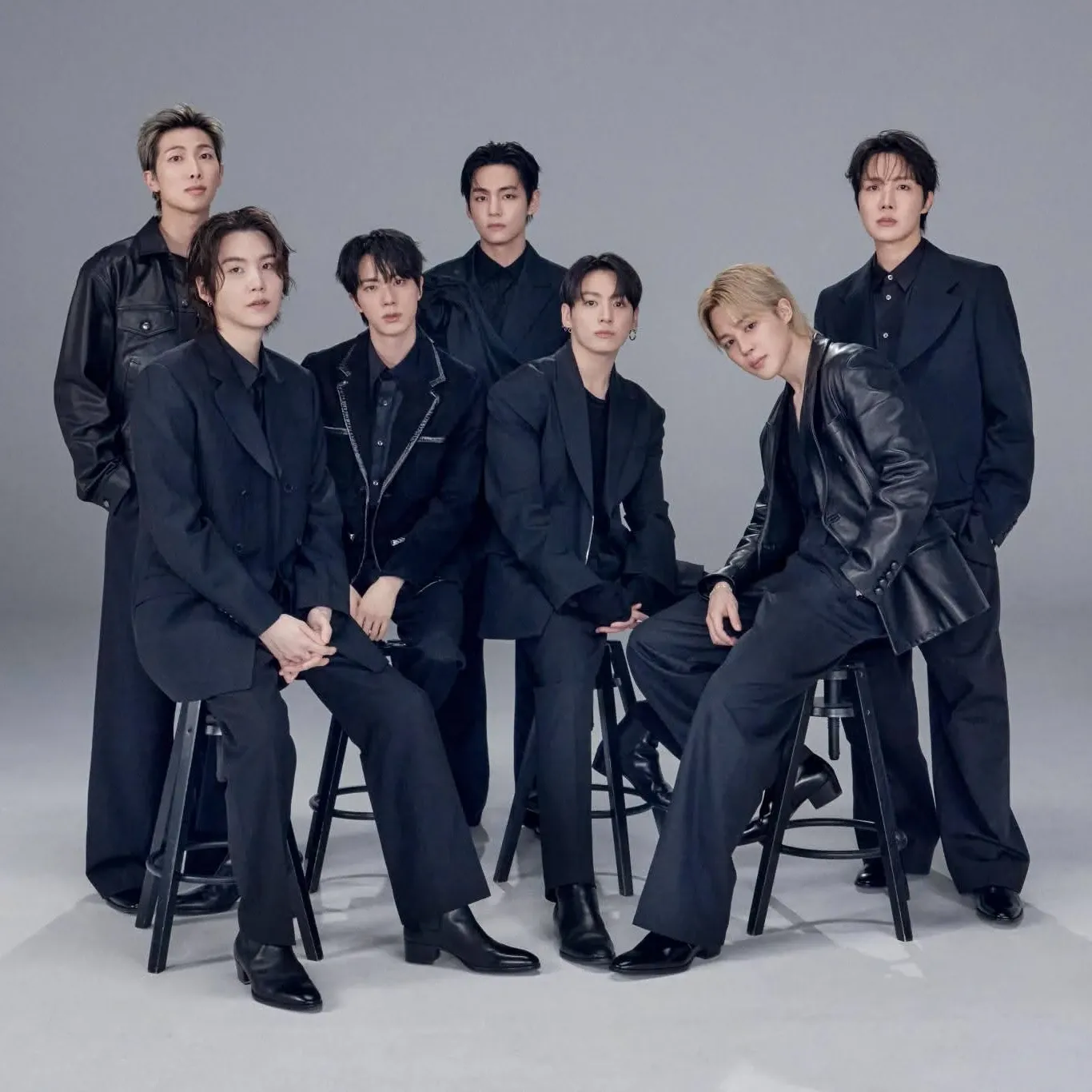 Behind-the-scenes cut of BTS