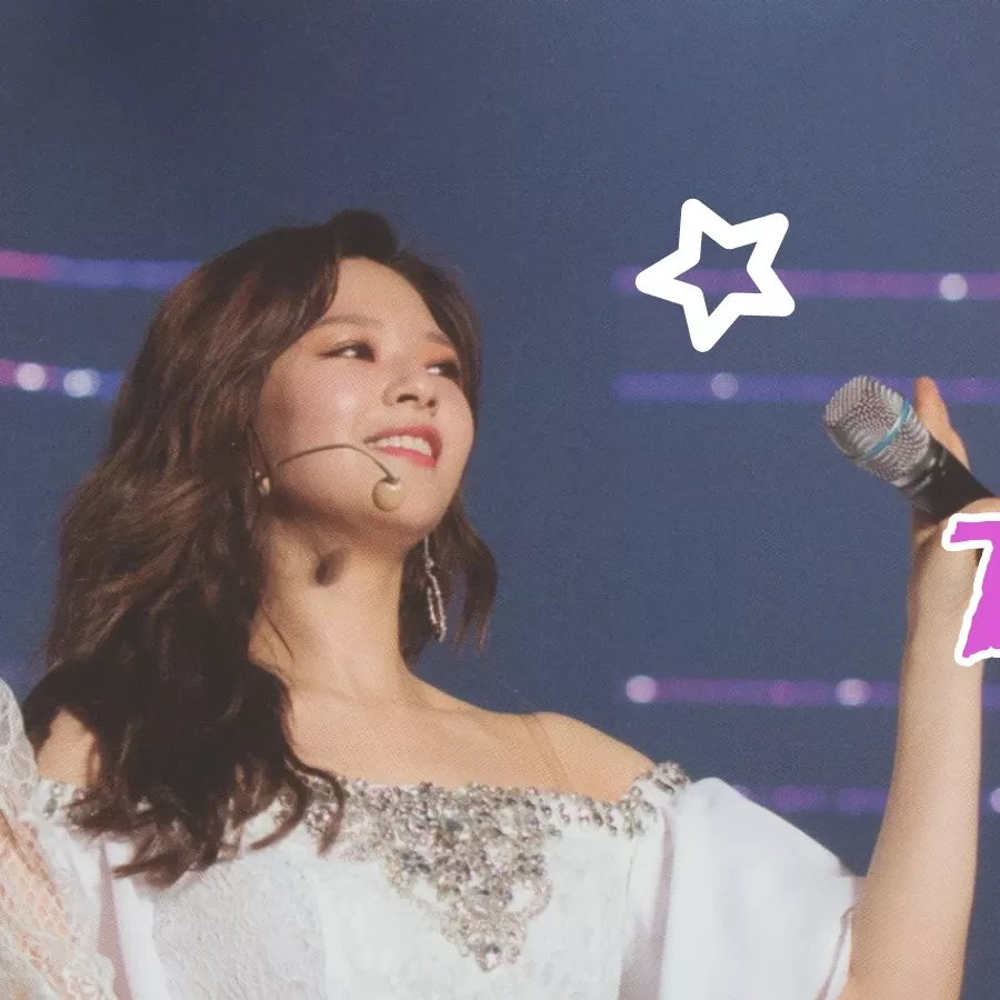 Behind-the-scenes cut of Jeongyeon (TWICE)