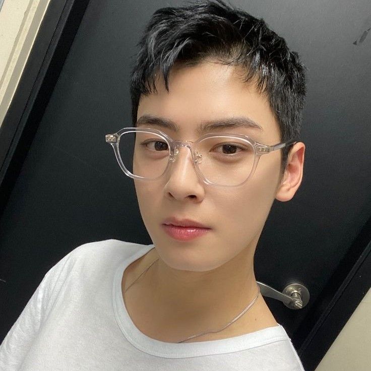 Behind-the-scenes cut of Eunwoo (ASTRO)