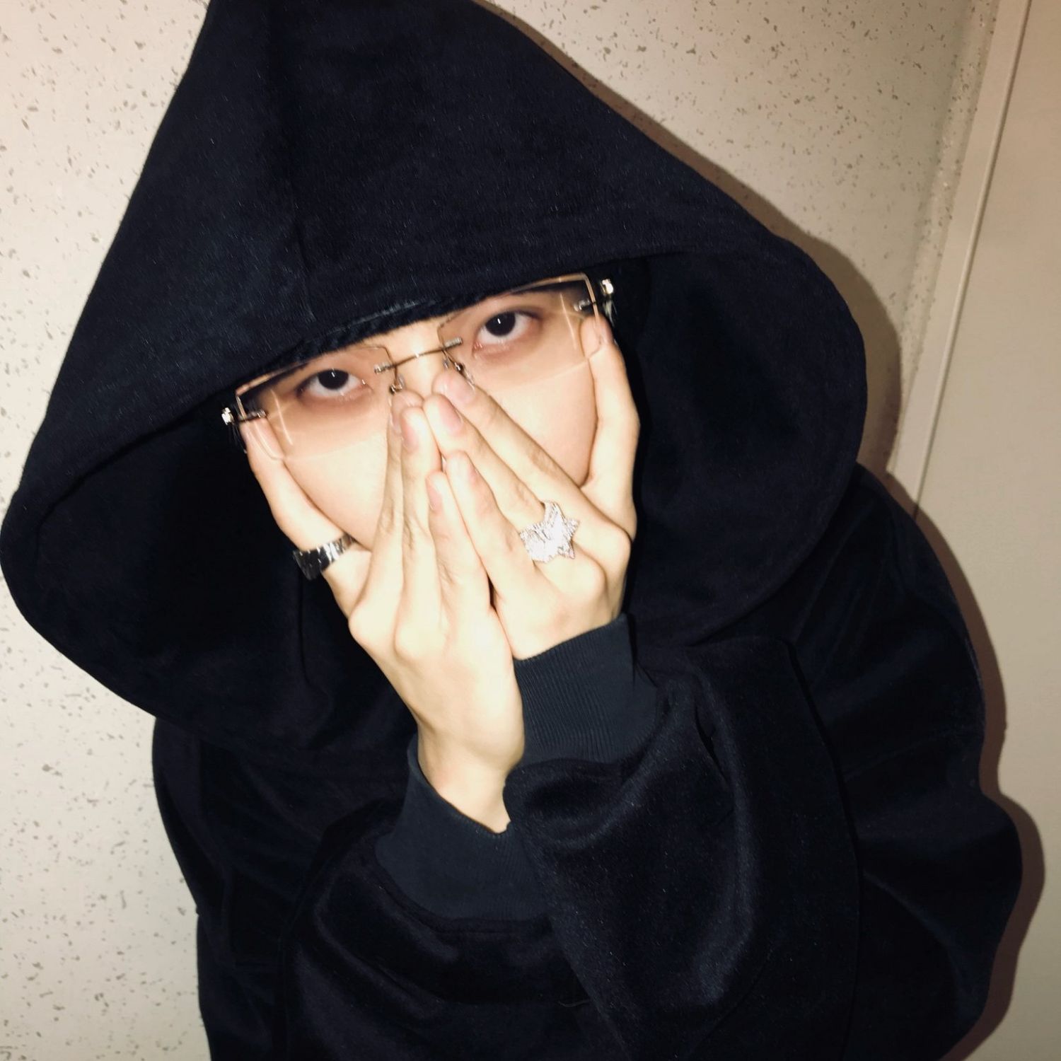 Behind-the-scenes cut of He Xinlong (ALPHA DRIVE ONE)