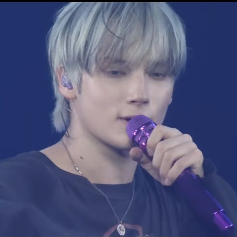 Behind-the-scenes cut of HueningKai (TOMORROW X TOGETHER)