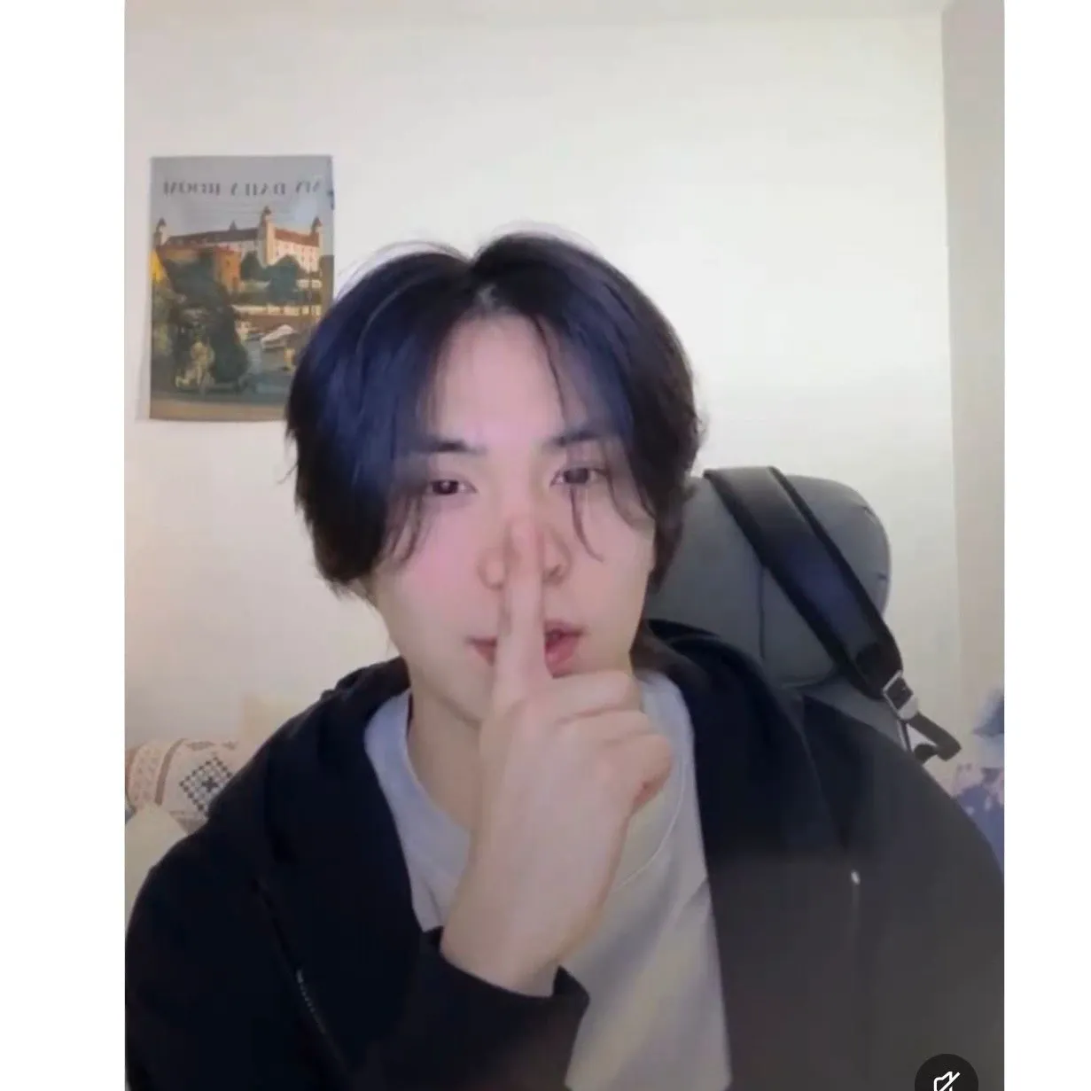 아스트로의 비하인드 컷