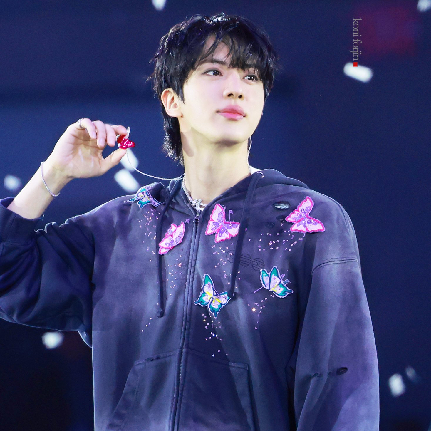 Potret di balik layar Jin (BTS)