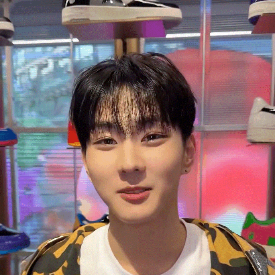 Behind-the-scenes cut of Jungwon (ENHYPEN)