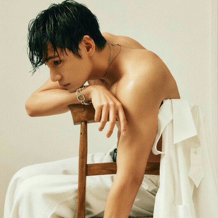 V (BTS)の最新写真