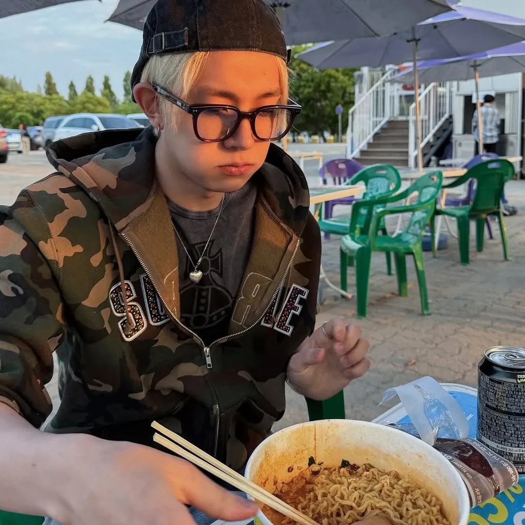 에반의 최신 사진