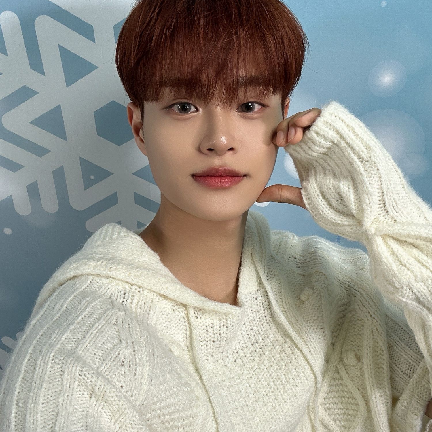 이대휘 (AB6IX)의 최신 사진
