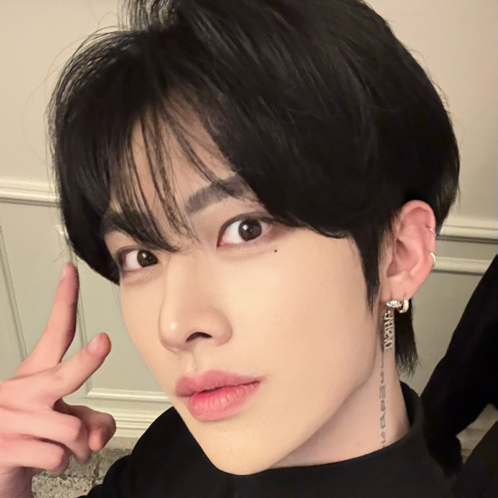 Recent activity shot of Ricky (ZEROBASEONE)