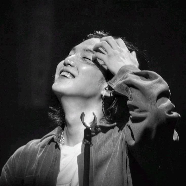 슈가 (방탄소년단) 최근 활동샷